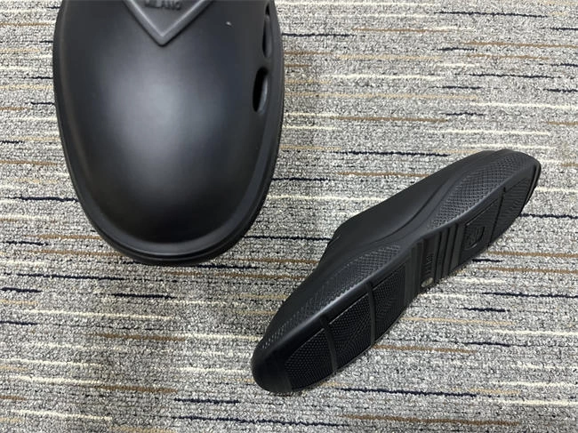 Prada Slipper Classic 3354