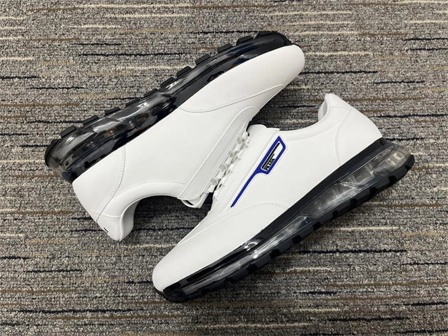 seasonal Pra*a sneaker 3390