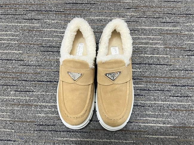 relaxedfit Pra*a sneaker women 3391